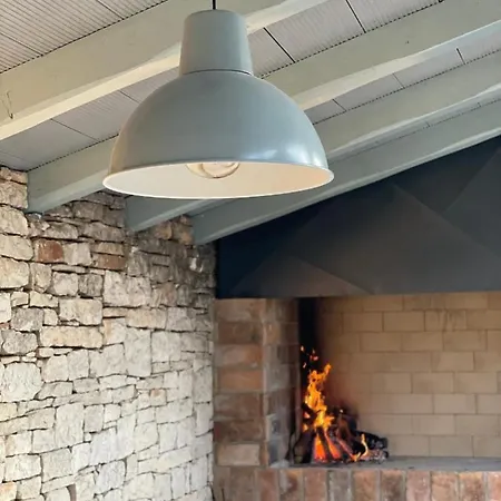 Family-sized Renovated Istrian House W/lavand Field - 20min From Rovinj. * Žminj