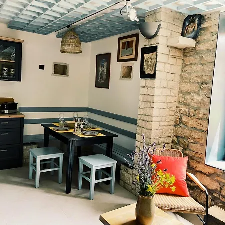 Family-sized Renovated Istrian House W/lavand Field - 20min From Rovinj. Zminj