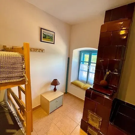 Family-sized Renovated Istrian House W/lavand Field - 20min From Rovinj. *