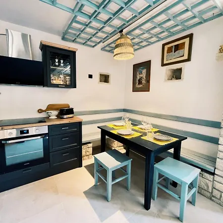 Hébergement de vacances Family-sized Renovated Istrian House W/lavand Field - 20min From Rovinj. Žminj